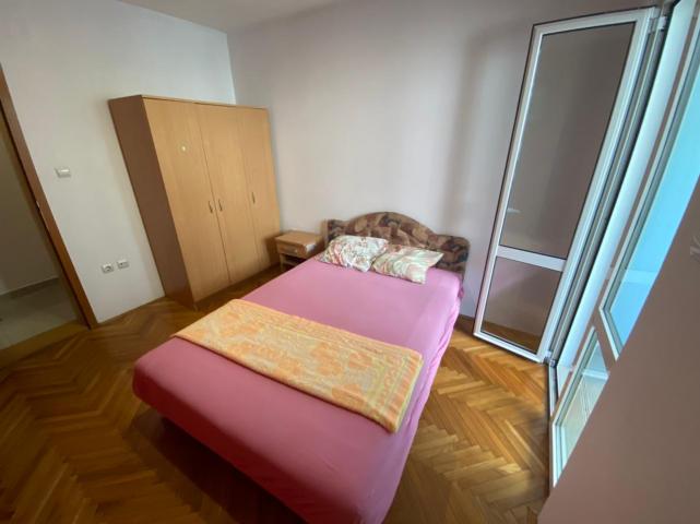 Apartment with 2 bedrooms in Budva (Rozino)