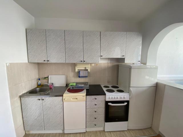 Apartment with 2 bedrooms in Budva (Rozino)