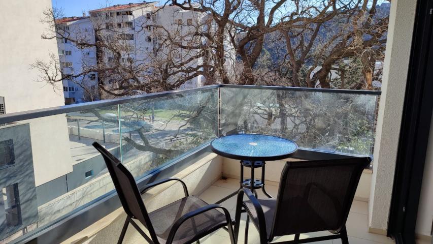 Apartments in a new building in Sutomore close to the sea