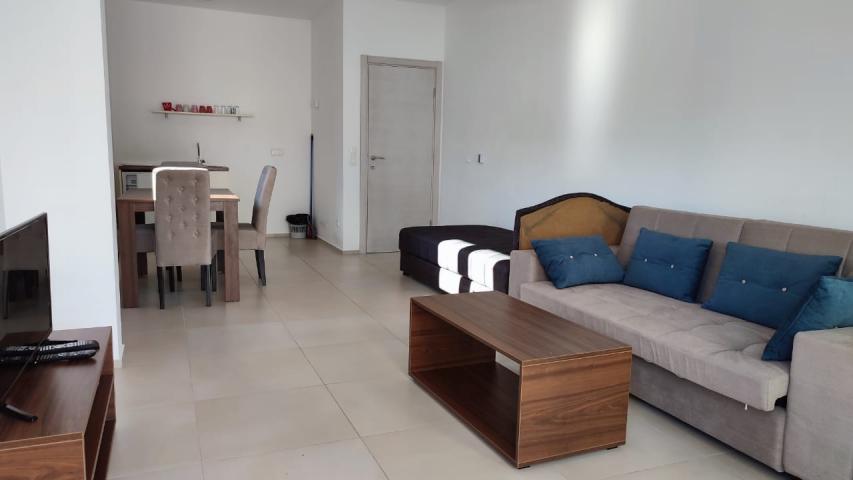 Apartments in a new building in Sutomore close to the sea
