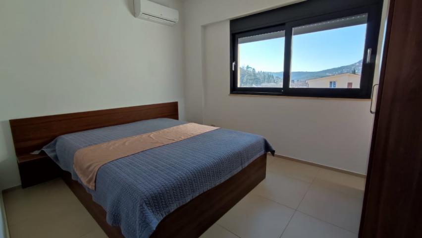 Apartments in a new building in Sutomore close to the sea