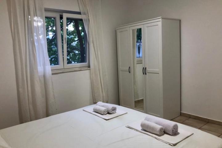 Villa in Krasici 200 meters from the sea