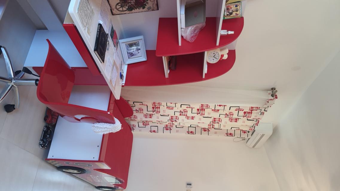 Three-storey villa with a swimming pool in the city of Bar, Green Belt area. 