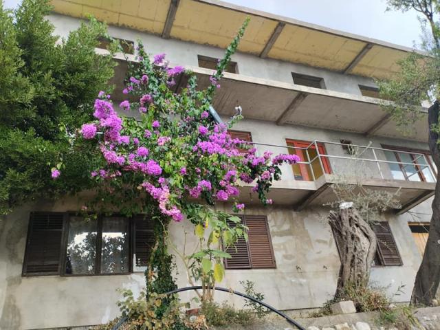 Three-storey unfinished house with a plot in the Shushan area, Bar. 