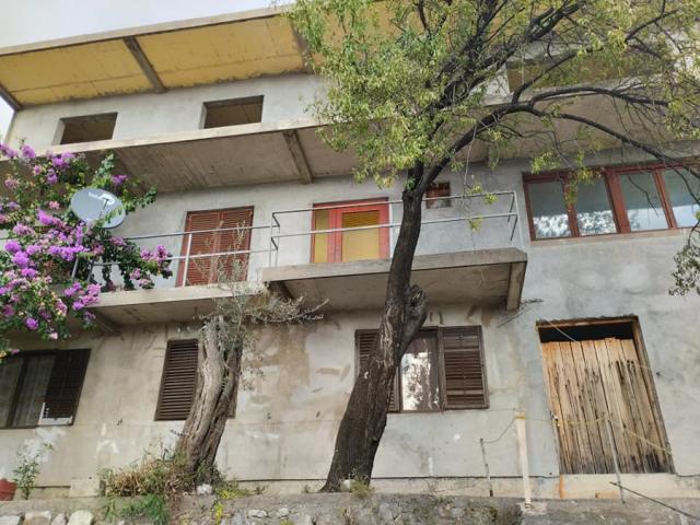Three-storey unfinished house with a plot in the Shushan area, Bar. 