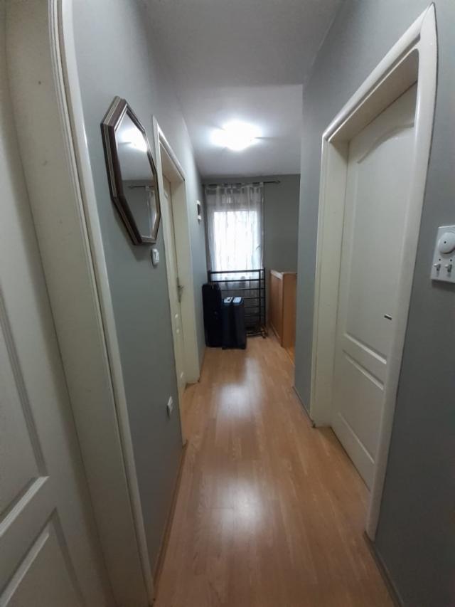 Two-storey house with a plot in Cetinje. 