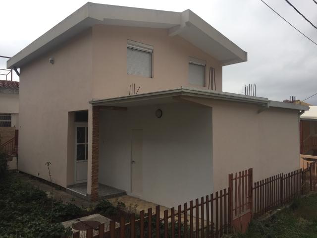 New house in Sutomore, Brca district with a garage. 