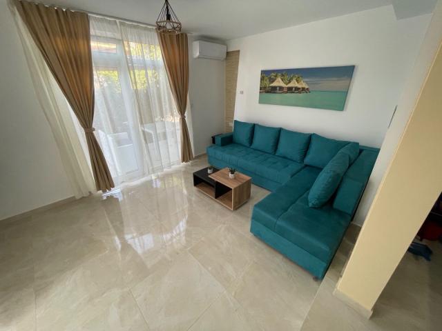 Unique apartment with an indoor pool in the center of Sutomore near the sea