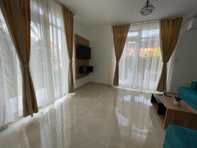 Unique apartment with an indoor pool in the center of Sutomore near the sea