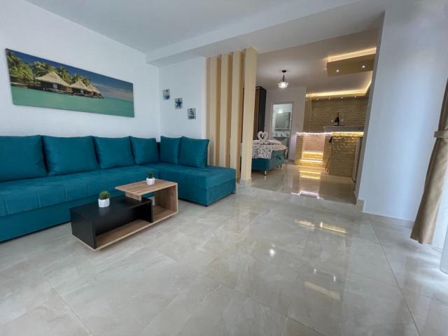 Unique apartment with an indoor pool in the center of Sutomore near the sea