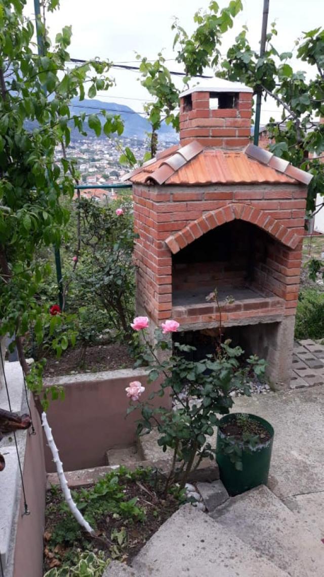 One-storey house with a large plot in Shushani, Bar