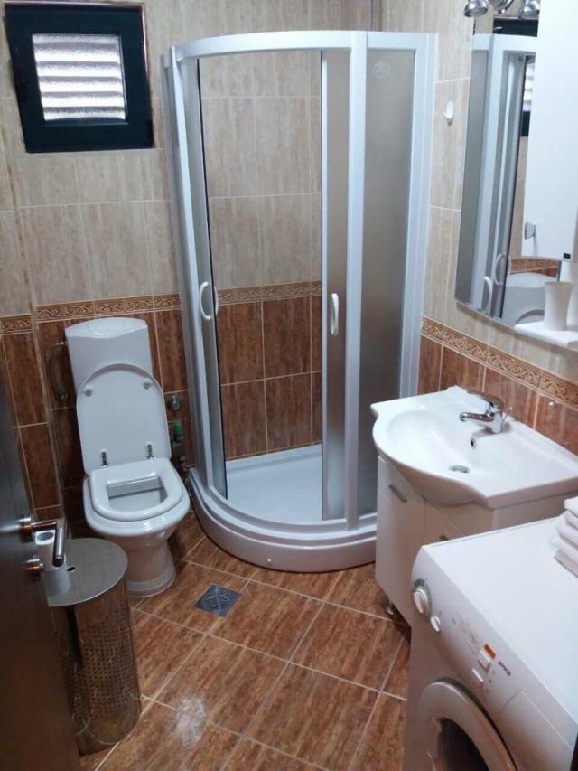1 bedroom apartment on Sveti Stefan 100 meters from the beach