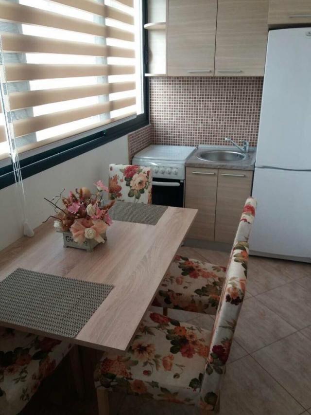 1 bedroom apartment on Sveti Stefan 100 meters from the beach