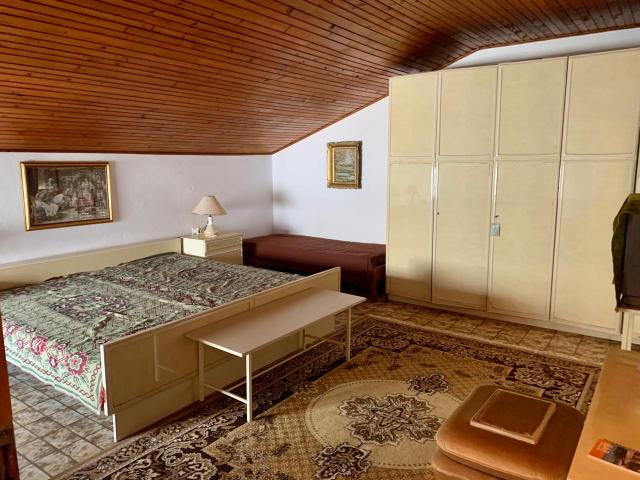 Spacious house in Dobry Voda with panoramic sea views, not far from the beach. 