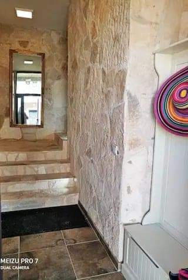 House with a project near the sea in Krucha