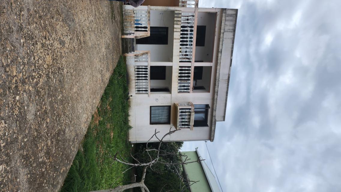 Two-storey house 180m2 for renovation with a large plot of land 600m2 in the village of Dobra Voda