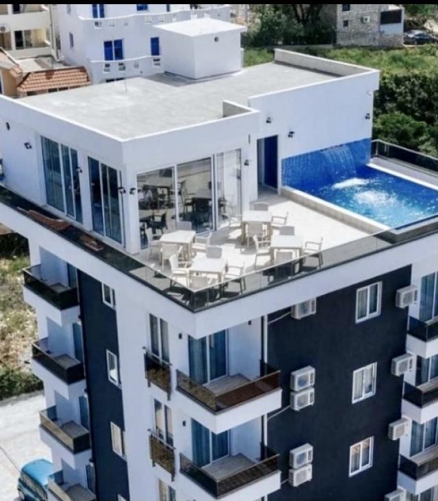 Apartment with 1 bedroom in a complex with a swimming pool just 50 meters from the sea on Utekha