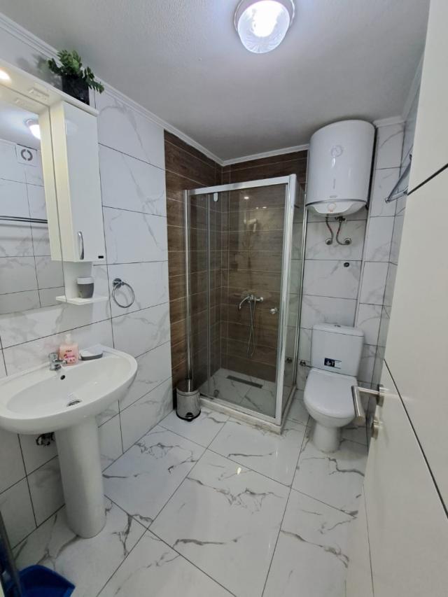 Apartment with 1 bedroom in a complex with a swimming pool just 50 meters from the sea on Utekha