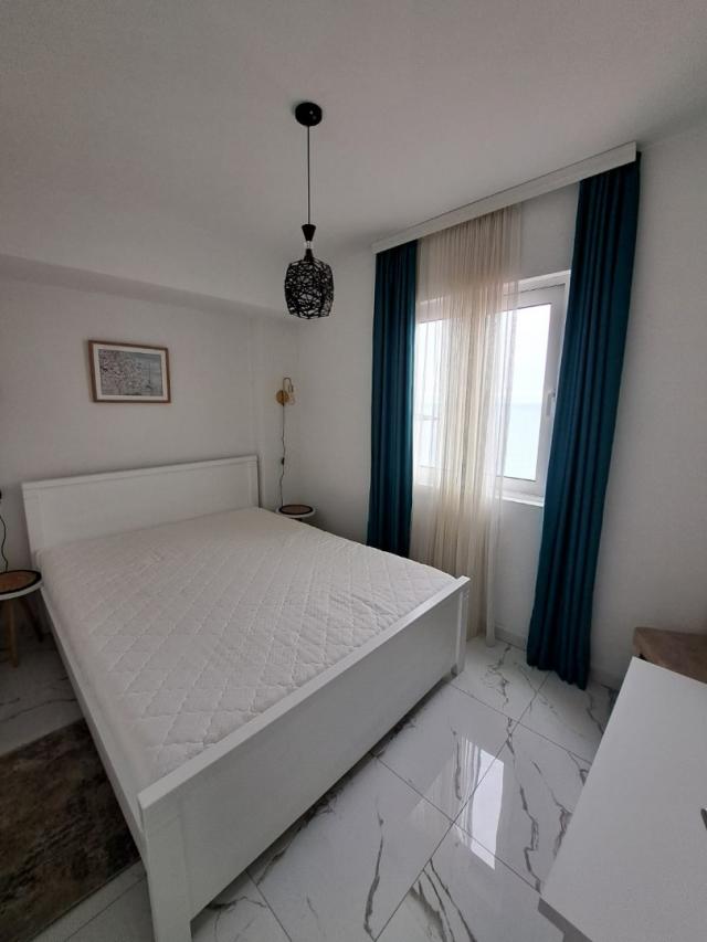 Apartment with 1 bedroom in a complex with a swimming pool just 50 meters from the sea on Utekha