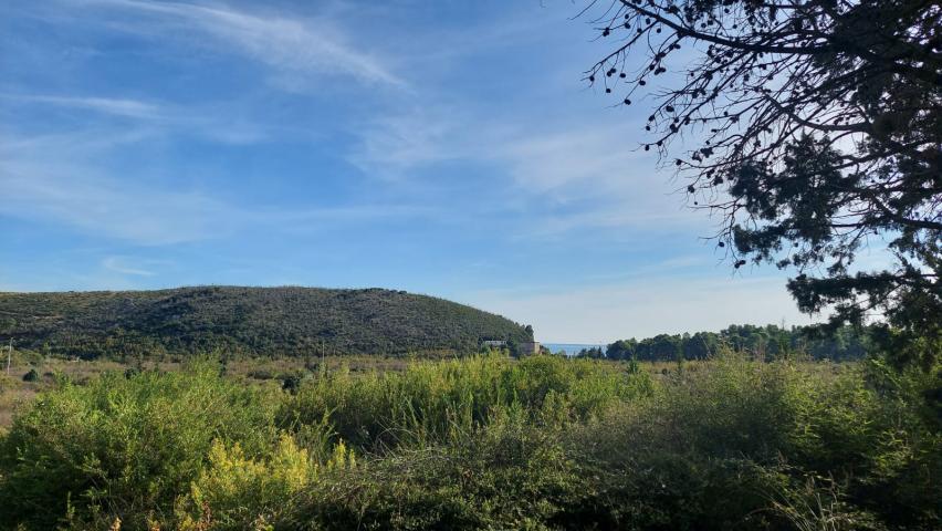 Three-storey house with panoramic views and a large terrace in Sutomore