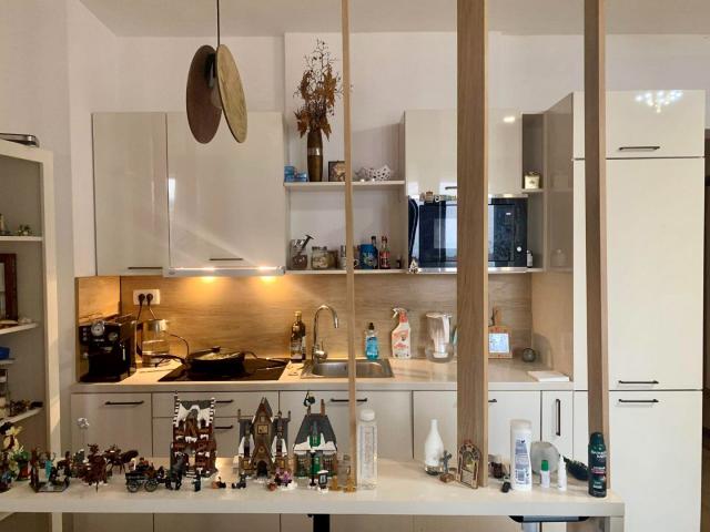 Apartment with 1 bedroom on the first line in Budva with sea views. 