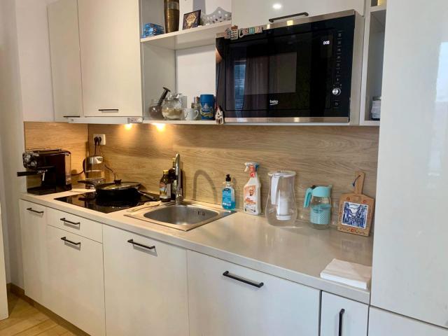 Apartment with 1 bedroom on the first line in Budva with sea views. 