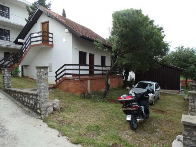 Urgent sale of a house in Ratac