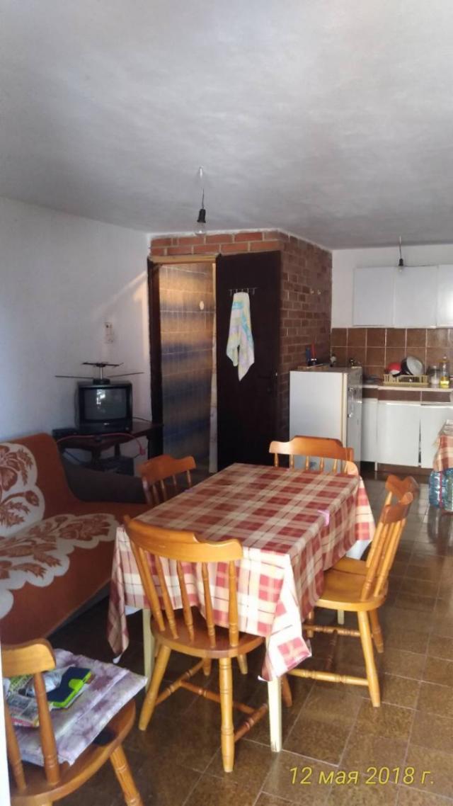 Urgent sale of a house in Ratac