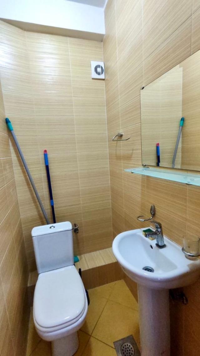 Spacious 2 bedroom apartment in Petrovac not far from the beach