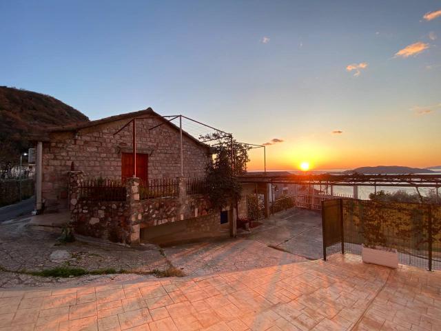 Townhouse in Podličak/Pržno with sea view