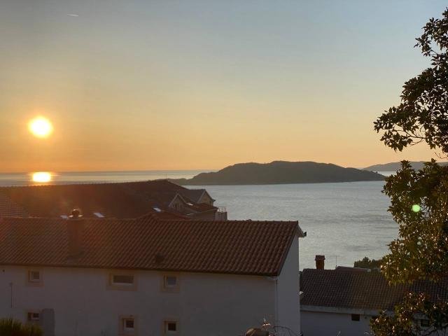 Townhouse in Podličak/Pržno with sea view
