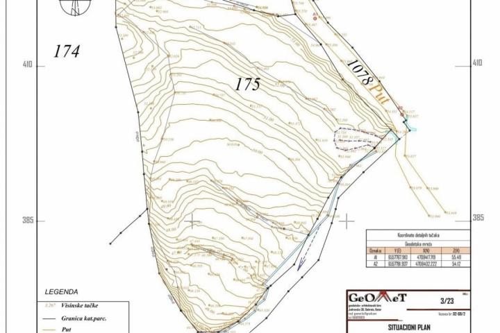 Plot for sale in Risan overlooking the bay. - cost 200'000 euros