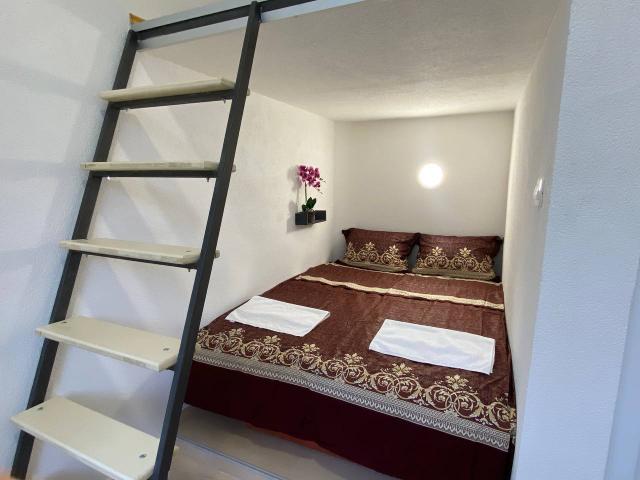2 new apartments for sale in Sutomore (Bar). - 85.000 euros