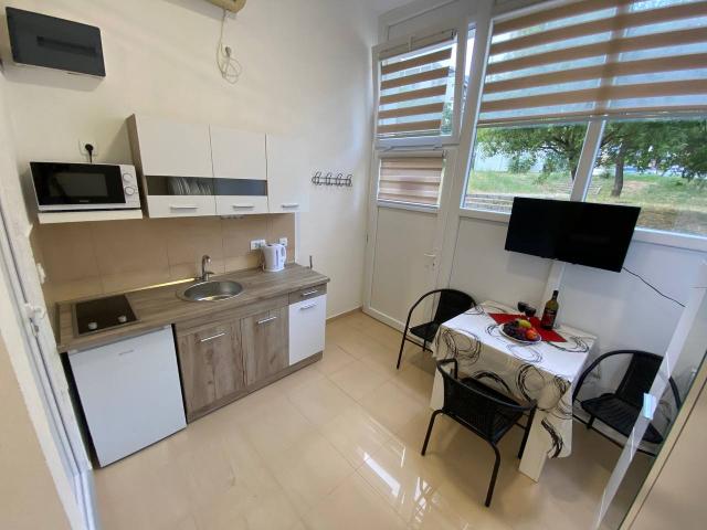 2 new apartments for sale in Sutomore (Bar). - 85.000 euros