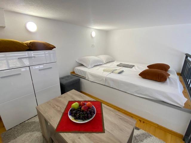 2 new apartments for sale in Sutomore (Bar). - 85.000 euros