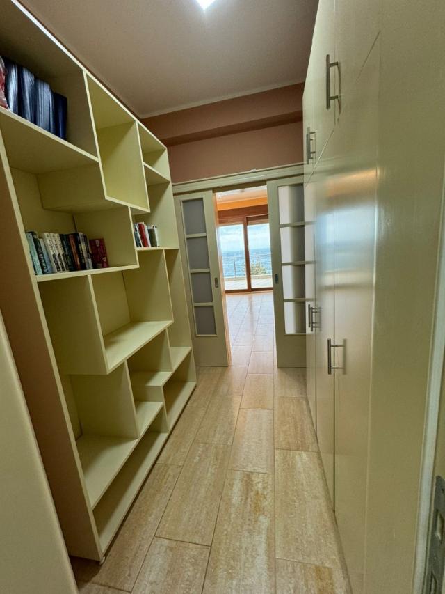 Frontline villa in Uteha - €750,000