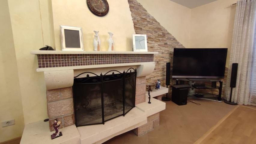 Spacious villa in Shushan on a large plot of land