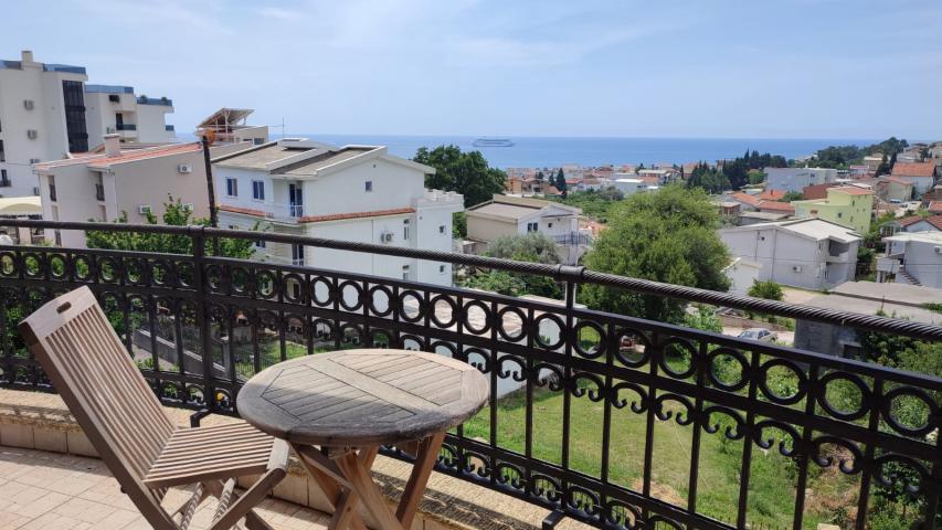 Spacious villa in Shushan on a large plot of land
