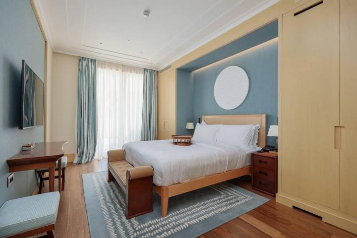 Apartment with 3 bedrooms in Porto Montenegro