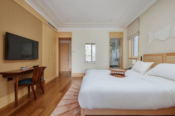 Apartment with 3 bedrooms in Porto Montenegro