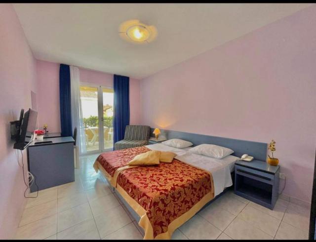 Hotel in Budva with 27 rooms