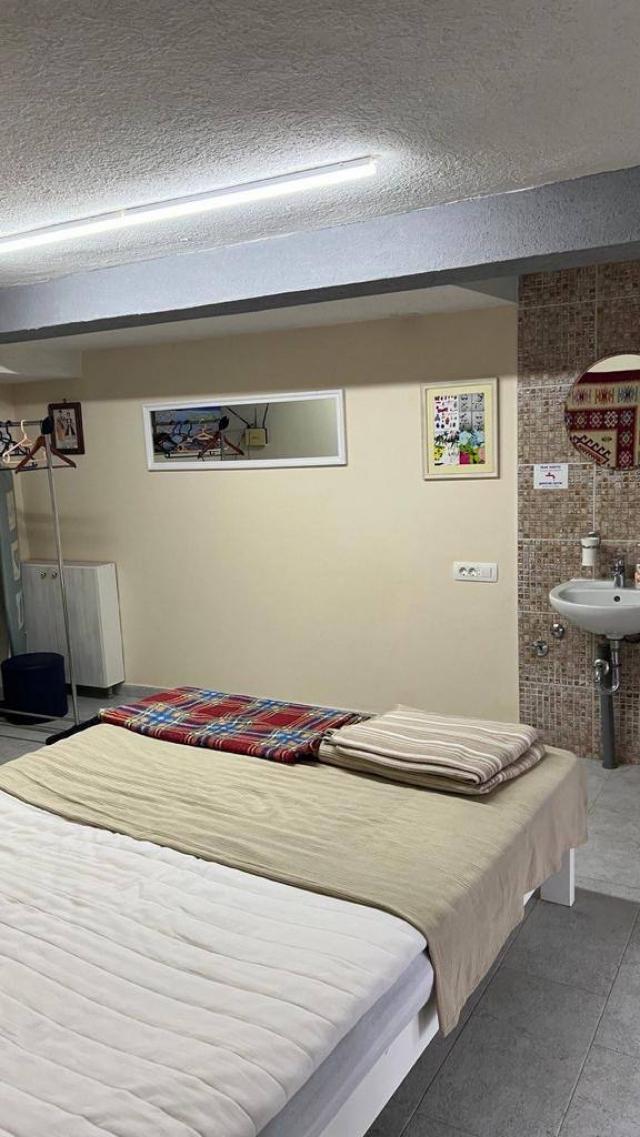 Hotel in Becici with 17 apartments