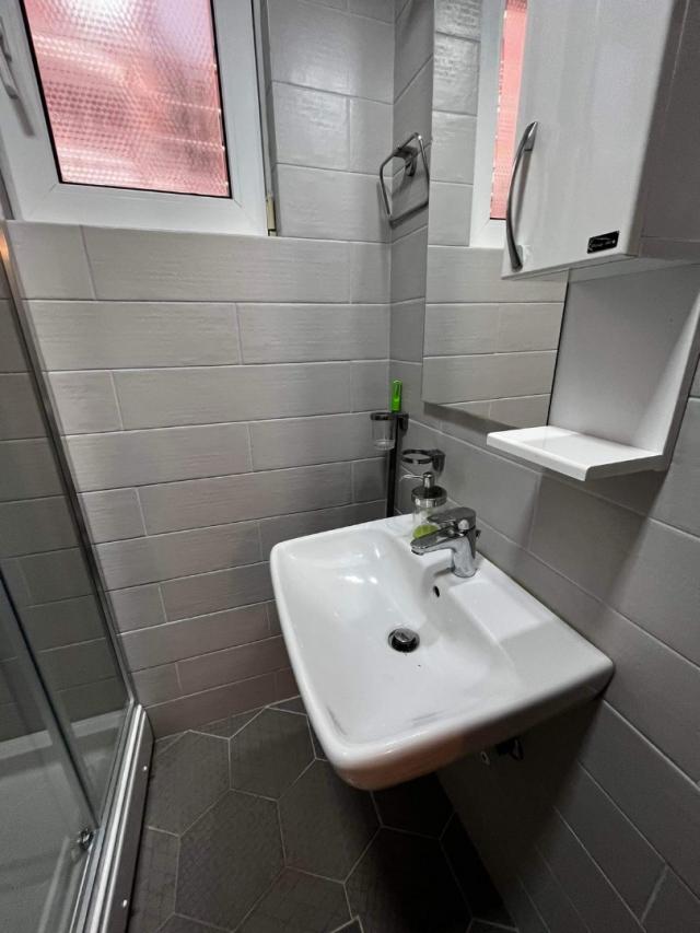 Hotel in Petrovac with 16 rooms