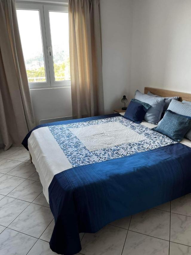 Hotel in Petrovac with 16 rooms