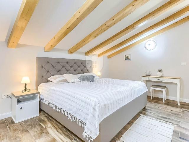 Rovinj, okolica, osunčana kuća sa velikom okućnicom