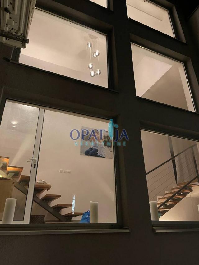 Zadar - Elegantna kuća sa stilom - vrt - terasa - na mirnoj lokaciji