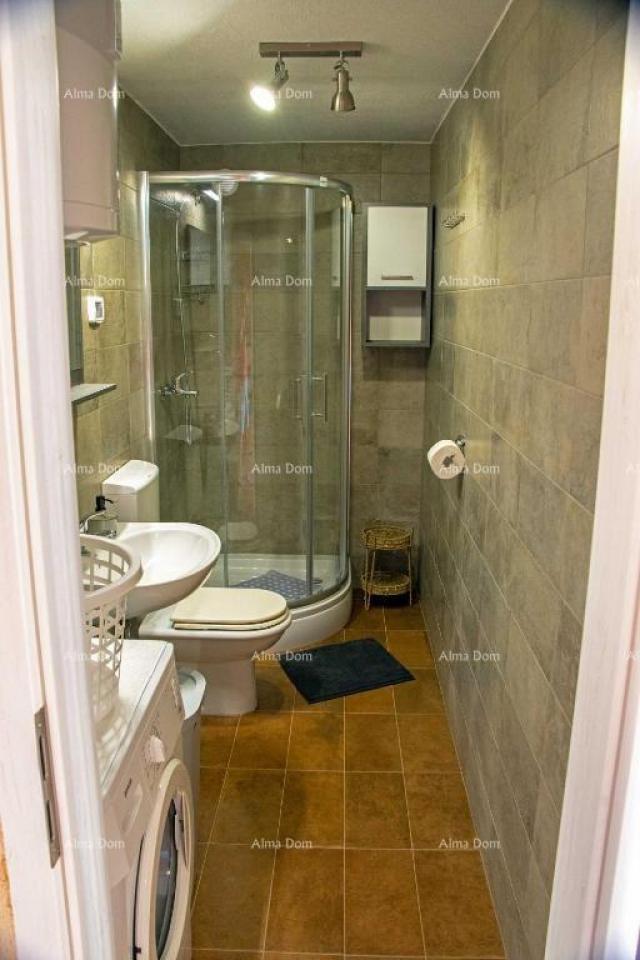 Kuća Prodaja- dvije kuće na odličnoj lokaciji s pogledom na more – Medulin, Vinkuran!