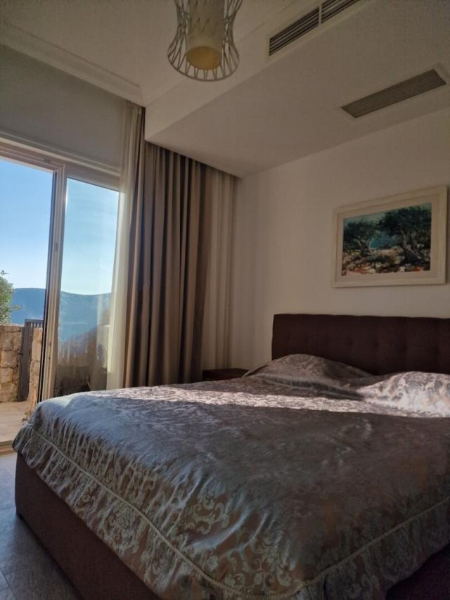 Prodaja, Stan, 157m2 , Luštica Bay