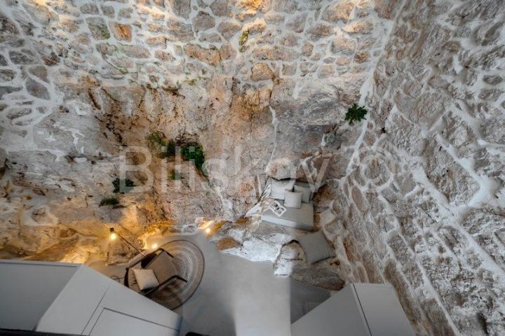Brač, Murvica novouređen stan 34 m2, panoramski pogled na more