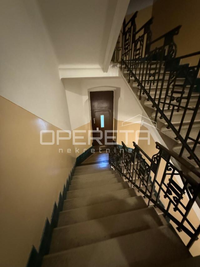 Šesterosobni stan u centru Rijeke